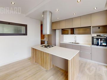 Piso en venta de 4 amb en zona guemes. 2 cocheras. A estrenar.