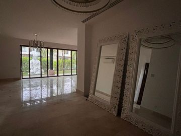 Casa en Venta en Yucatan Country Club Harmonia frente al lago