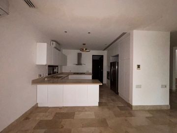 Casa en Venta en Yucatan Country Club Harmonia frente al lago