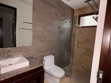 Casa en Venta en Yucatan Country Club Harmonia frente al lago