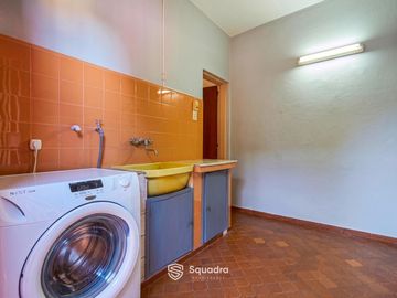 VENTA - Casa tres dormitorios, cochera, patio con pileta y quincho - Barrio Arroyito, Rosario.