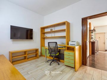 VENTA - Casa tres dormitorios, cochera, patio con pileta y quincho - Barrio Arroyito, Rosario.