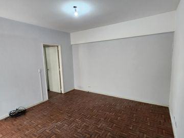 Departamento 2 ambientes en Villa Pueyrredon IDEAL INVERSION!