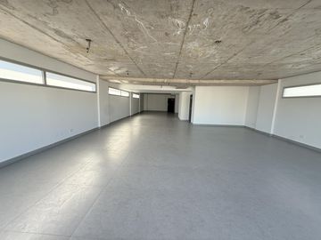 Oficina en Av. Libertador al 6100 y Olazabal - Belgrano