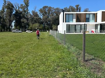 Terreno en  Medal Country Club , al golf con proyecto de construcción aprobado