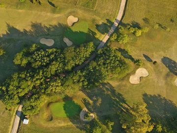 Terreno en  Medal Country Club , al golf con proyecto de construcción aprobado