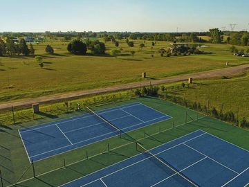 Terreno en  Medal Country Club , al golf con proyecto de construcción aprobado