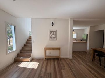 Casa en Venta Costa Esmeralda Barrio Senderos, 3 Dormitorios 150m² Pileta Amoblada USD 250.000