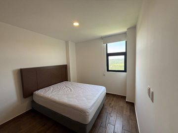 DEPARTAMENTO AMUEBLADO RENTA VISTA PANORAMICA CAÑADAS DE LAGO QUERETARO