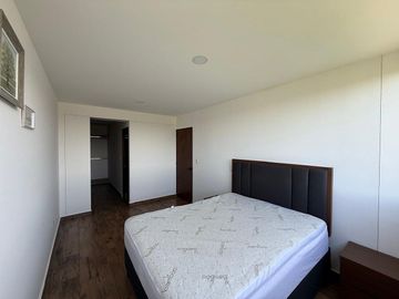 DEPARTAMENTO AMUEBLADO RENTA VISTA PANORAMICA CAÑADAS DE LAGO QUERETARO