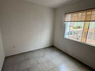 DEPARTAMENTO PB RENTA VILLAS DEL REFUGIO QUERETARO