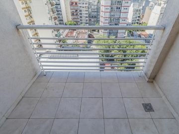 Venta, Departamento, 2 Ambientes, Balcón, Apto Profesional, Flores Norte