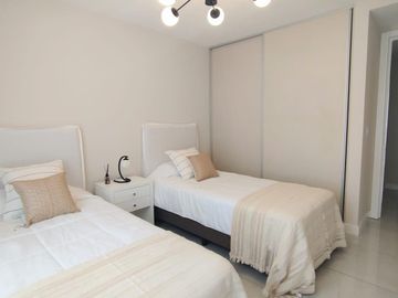 VENTA departamento 3 ambientes con balcón, suite y baulera en macrocentro Mar del Plata