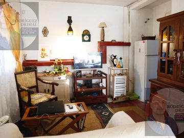 Chalet en Llavallol con 3 dormitorios y cochera!