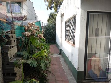 Chalet en Llavallol con 3 dormitorios y cochera!