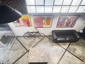 Local  / Oficina en Alquiler - Palermo Hollywood -  Gran espacio  con Terraza  apto varios usos