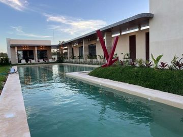 Casa en venta en Residencial Adana, Xcanatún, Mérida. Yucatán.