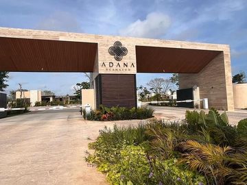 Casa en venta en Residencial Adana, Xcanatún, Mérida. Yucatán.