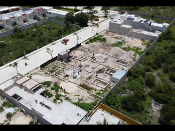 Casa en venta en Residencial Adana, Xcanatún, Mérida. Yucatán.