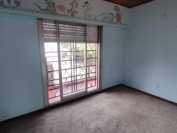 CASA EN PLANTA ALTA LLAVALLOL