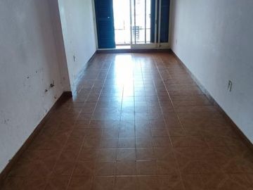 CASA EN PLANTA ALTA LLAVALLOL