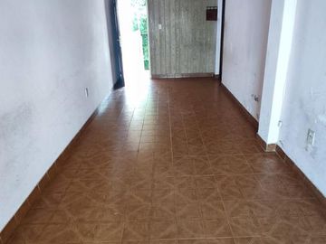 CASA EN PLANTA ALTA LLAVALLOL