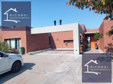Venta Casa - Barrio Privado Altos de Campo Grande / Pilar