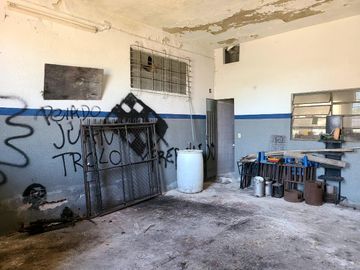 Galpón en venta, 163 m² cubiertos, Campana Centro