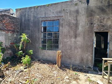 Galpón en venta, 163 m² cubiertos, Campana Centro