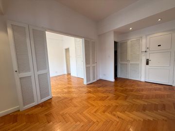 Alquiler Depto 2 ambientes - Peña y Junin - 7 piso -  Frente - Mucha luz - Balcón - Recoleta