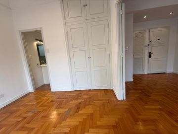 Alquiler Depto 2 ambientes - Peña y Junin - 7 piso -  Frente - Mucha luz - Balcón - Recoleta