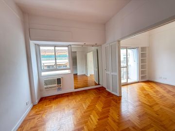 Alquiler Depto 2 ambientes - Peña y Junin - 7 piso -  Frente - Mucha luz - Balcón - Recoleta