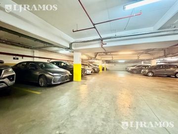 EDIFICIO DE OFICINAS LOMAS DE SAN ISIDRO