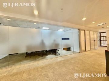 EDIFICIO DE OFICINAS LOMAS DE SAN ISIDRO