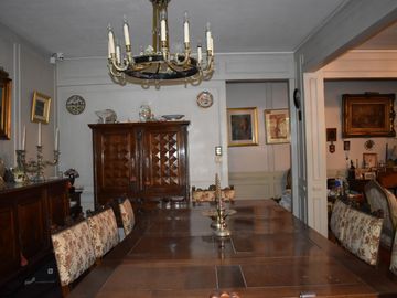 Departamento de tres dormitorios. Cochera doble. Botánico.
