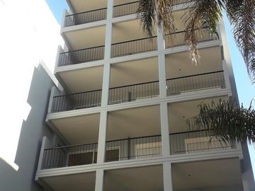 Venta Semipiso 4 ambientes a Estrenar en 9no piso c/Balcón terraza propia 103m² Cochera Opc
