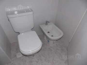 Venta Semipiso 4 ambientes a Estrenar en 9no piso c/Balcón terraza propia 103m² Cochera Opc