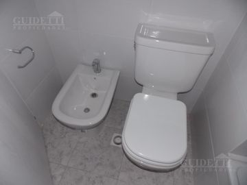 Venta Semipiso 4 ambientes a Estrenar en 9no piso c/Balcón terraza propia 103m² Cochera Opc