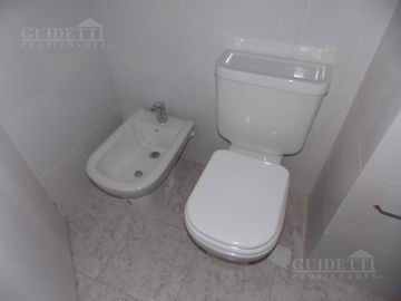 Venta Semipiso 4 ambientes a Estrenar en 9no piso c/Balcón terraza propia 103m² Cochera Opc