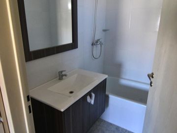 Venta Semipiso 4 ambientes a Estrenar en 9no piso c/Balcón terraza propia 103m² Cochera Opc