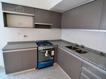 Venta Semipiso 4 ambientes a Estrenar en 9no piso c/Balcón terraza propia 103m² Cochera Opc