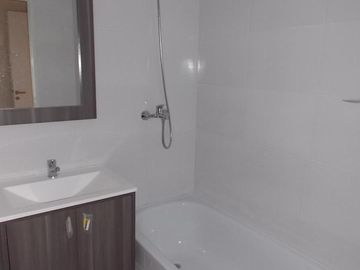 Venta Semipiso 4 ambientes a Estrenar en 9no piso c/Balcón terraza propia 103m² Cochera Opc