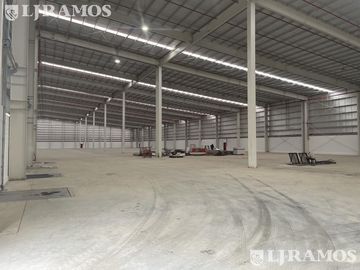 Depósito en Zarate