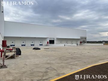 Depósito en Zarate