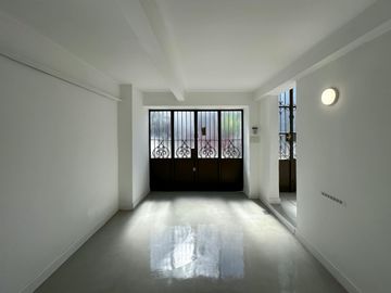 Casa de 3 dormitorios con patio, cochera y amplia terraza