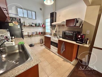 2  PH   2 y 3 ambientes en planta baja y primer piso en venta en Florida