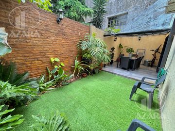 2  PH   2 y 3 ambientes en planta baja y primer piso en venta en Florida