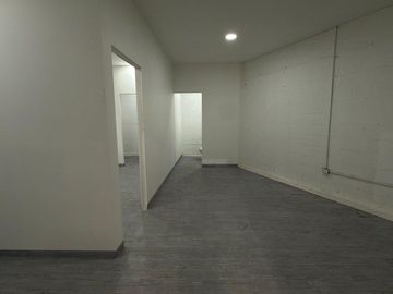 Bodega en renta,  Ave Aarón Sáenz, colonia Santa María en Monterrey
