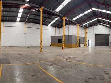 Bodega en renta,  Ave Aarón Sáenz, colonia Santa María en Monterrey