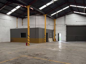 Bodega en renta,  Ave Aarón Sáenz, colonia Santa María en Monterrey